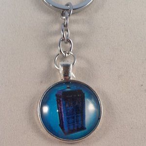 Telephone Booth TARDIS Dr. Who Cabochon Key Ring